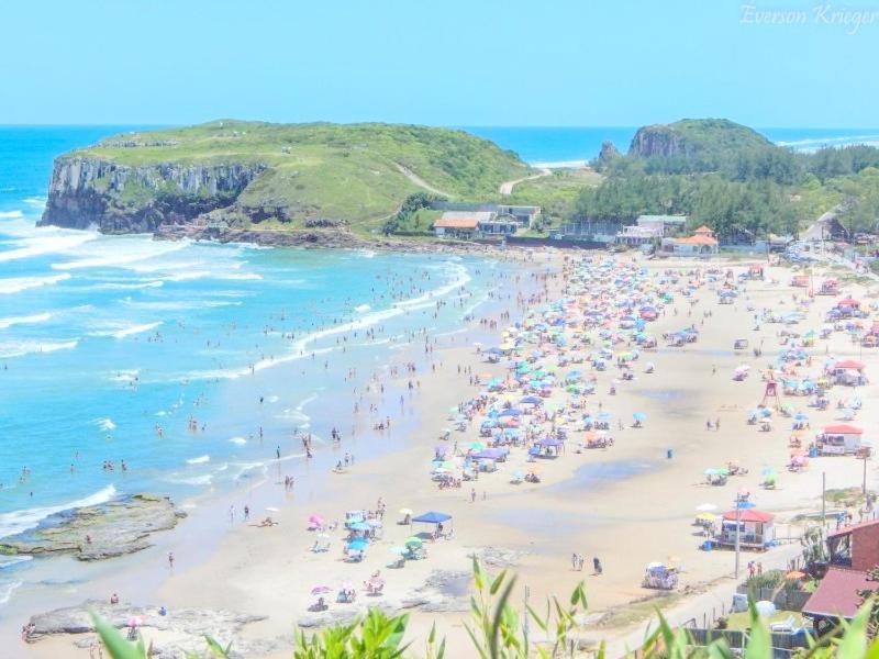 Kitnet K1 Em Torres-Rs - Na Mais Bela Praia Gaucha - Cozinha - Banheiro - Ar Condicionado - Smart Tv 32' - Wi-Fi - Anfitria Superhost No Bnb Екстер'єр фото