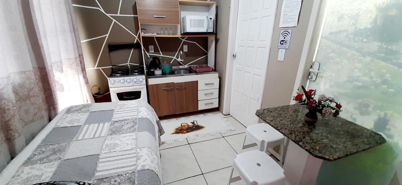 Kitnet K1 Em Torres-Rs - Na Mais Bela Praia Gaucha - Cozinha - Banheiro - Ar Condicionado - Smart Tv 32' - Wi-Fi - Anfitria Superhost No Bnb Екстер'єр фото