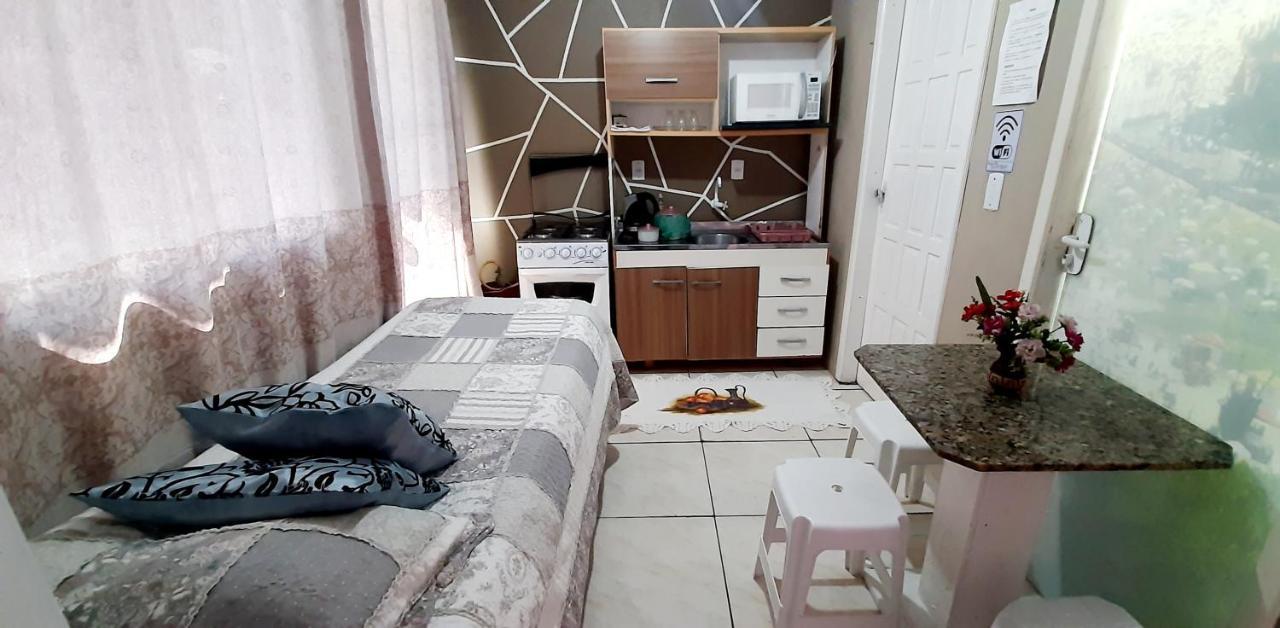 Kitnet K1 Em Torres-Rs - Na Mais Bela Praia Gaucha - Cozinha - Banheiro - Ar Condicionado - Smart Tv 32' - Wi-Fi - Anfitria Superhost No Bnb Екстер'єр фото