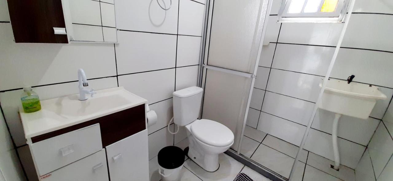 Kitnet K1 Em Torres-Rs - Na Mais Bela Praia Gaucha - Cozinha - Banheiro - Ar Condicionado - Smart Tv 32' - Wi-Fi - Anfitria Superhost No Bnb Екстер'єр фото