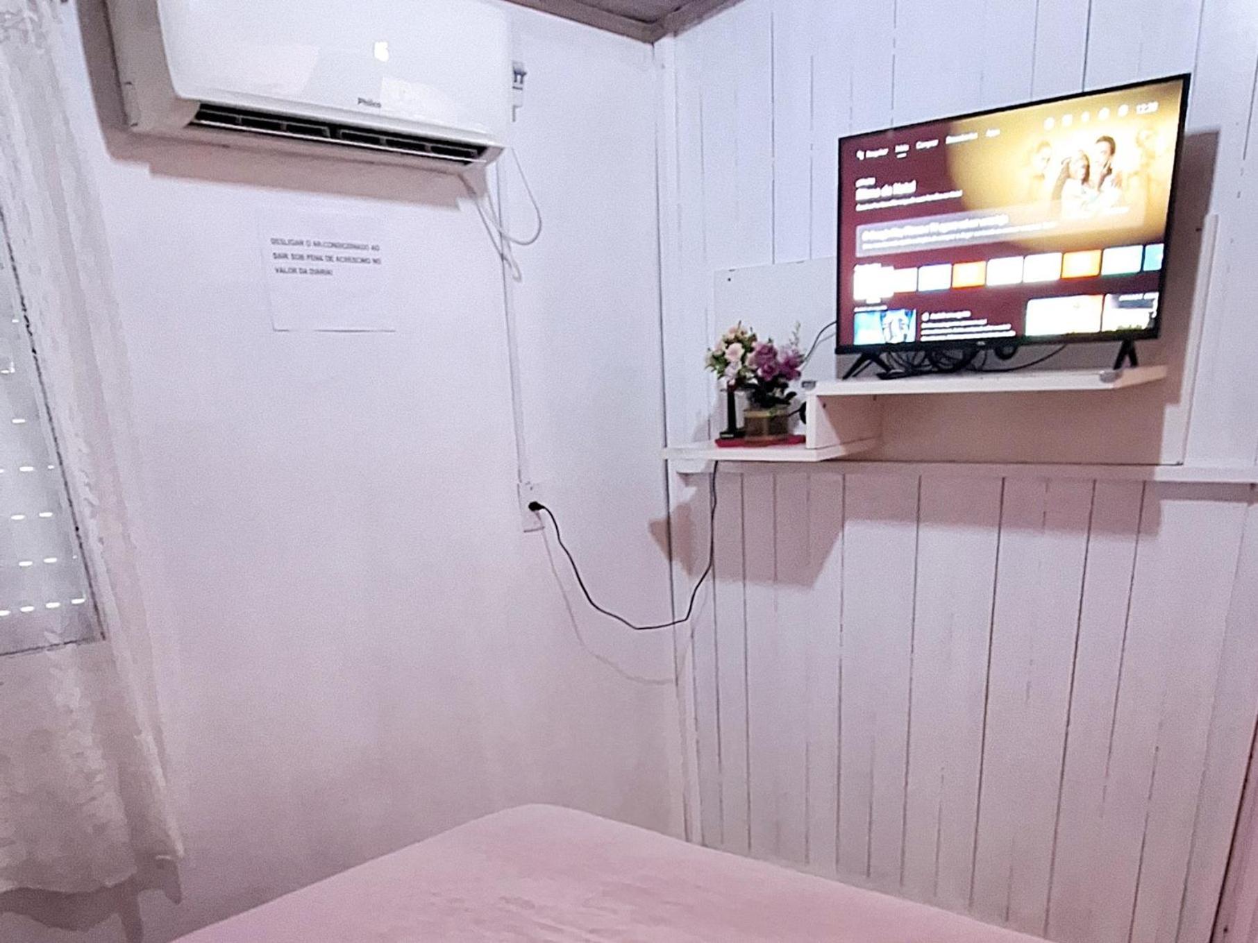 Kitnet K1 Em Torres-Rs - Na Mais Bela Praia Gaucha - Cozinha - Banheiro - Ar Condicionado - Smart Tv 32' - Wi-Fi - Anfitria Superhost No Bnb Екстер'єр фото
